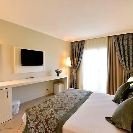 Ayaz Aqua מלון 5*